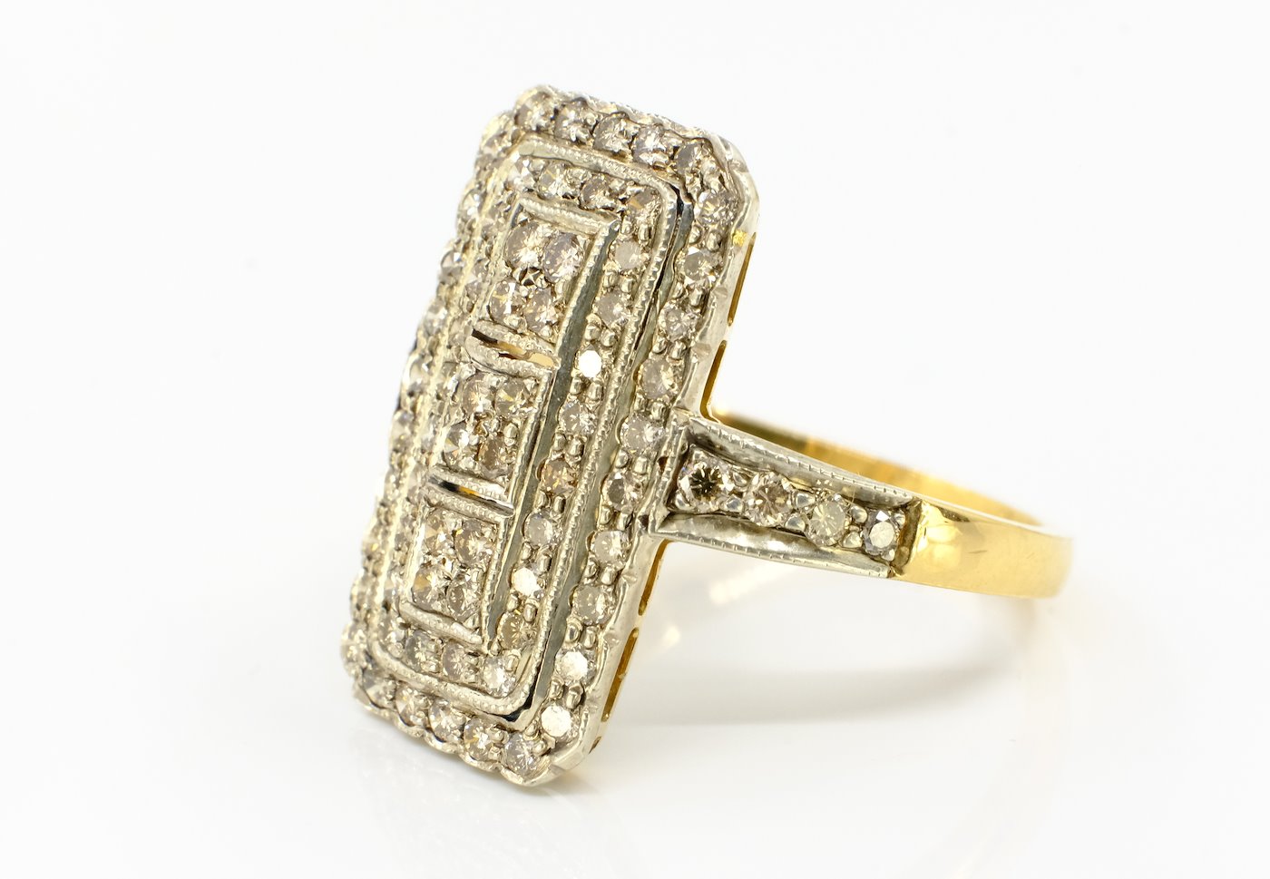 .. - Prsten s diamanty, zlato 750/1000, hrubá hmotnost 4,90 g