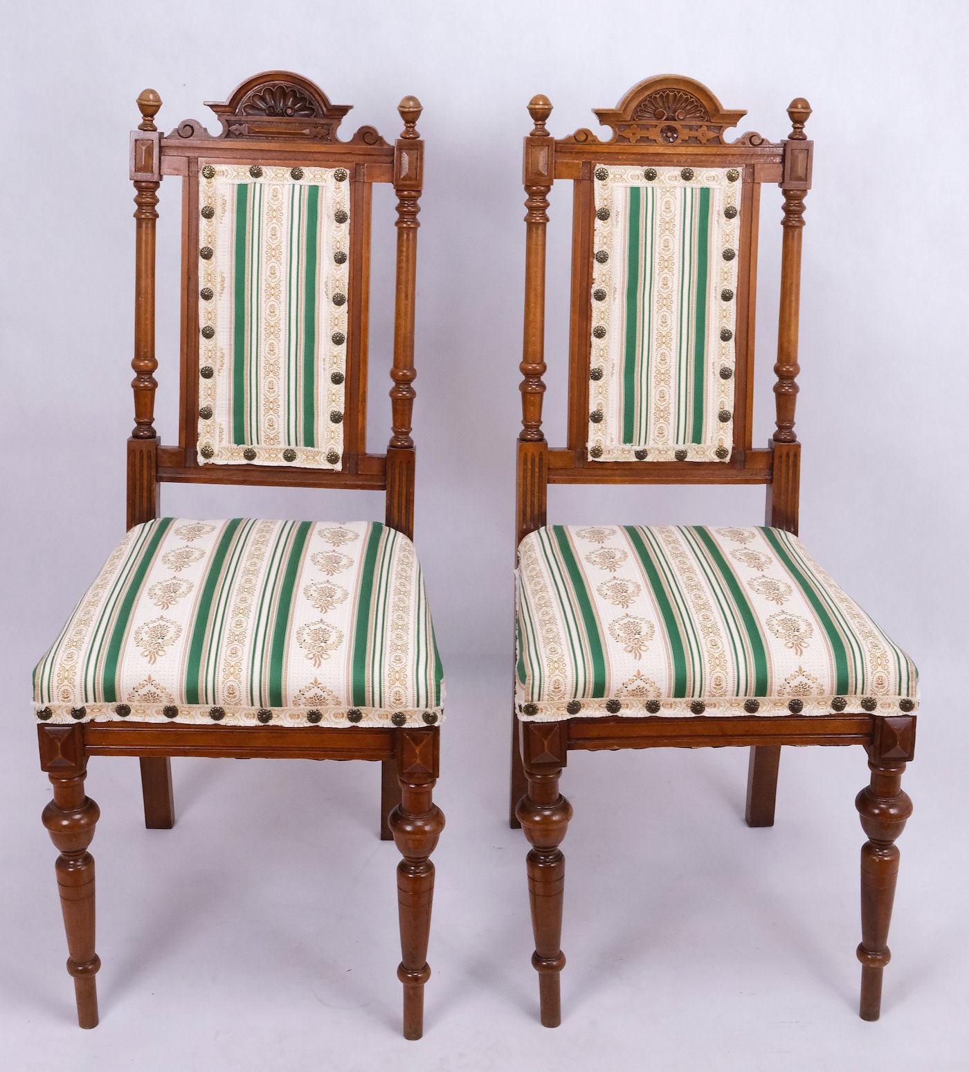 kolem roku 1880 - Dvě židle