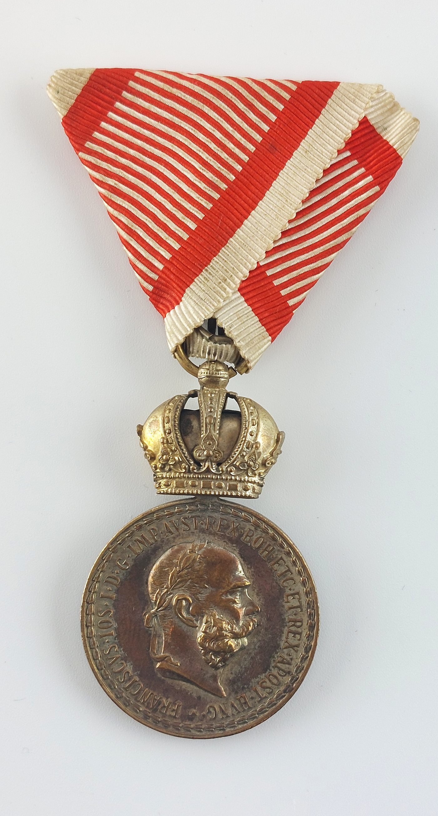 .. - Signum Laudis vojenská záslužná medaile s válečnou stuhou, originální etue