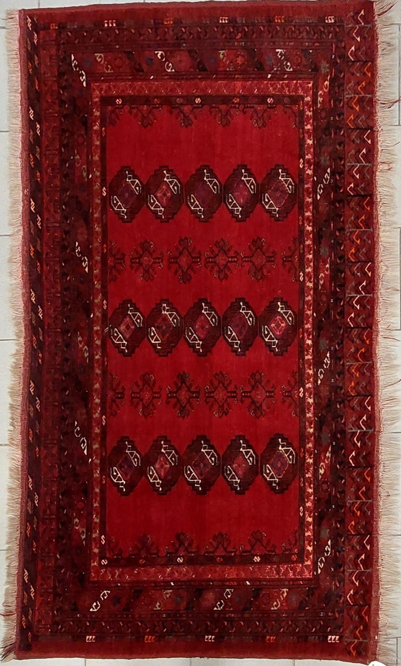 Střední Asie - Turkmenistán - Ručně tkaný koberec