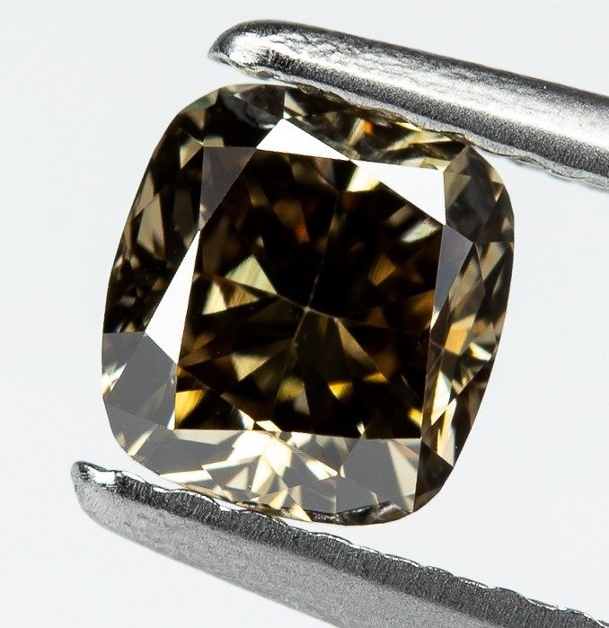 .. - Investiční diamant, Nat. Fancy Deep Yellowish Brown, Natural brilliant, 0,64 ct