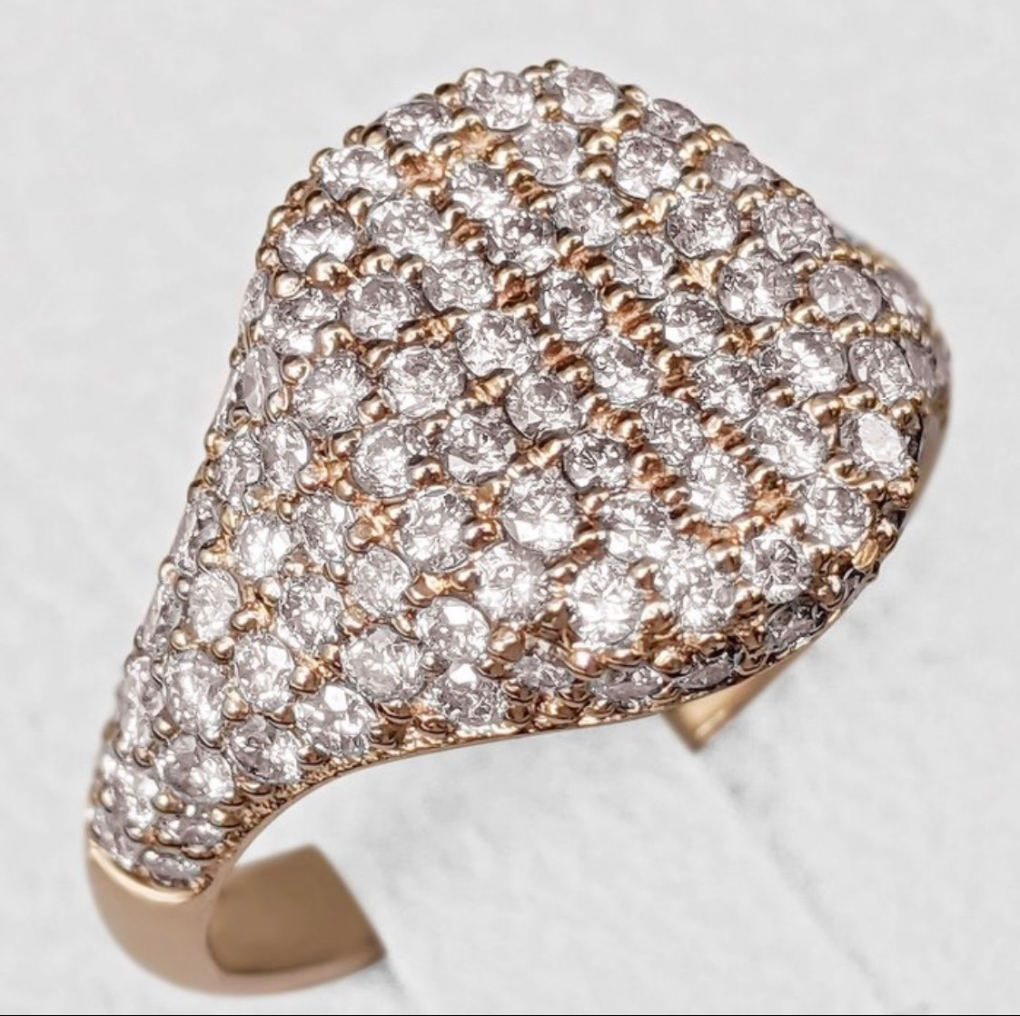 .. - Prsten s diamanty 1,30 ct, zlato 585/1000, značeno platnou puncovní značkou "labuť", hrubá hmotnost 4,25 g