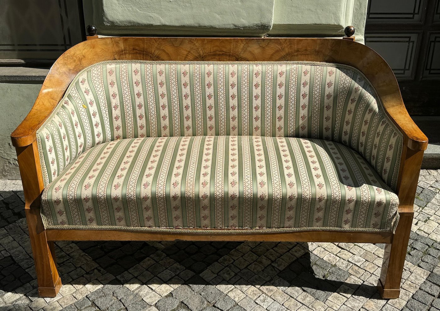 Evropa, kolem roku 1830 - Sofa