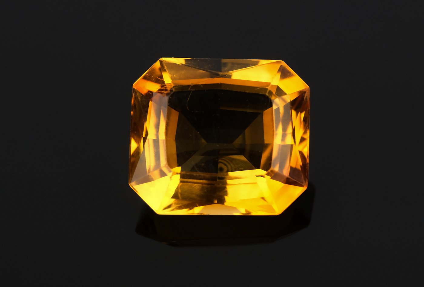 .. - Sbírkový citrín 22,82 ct