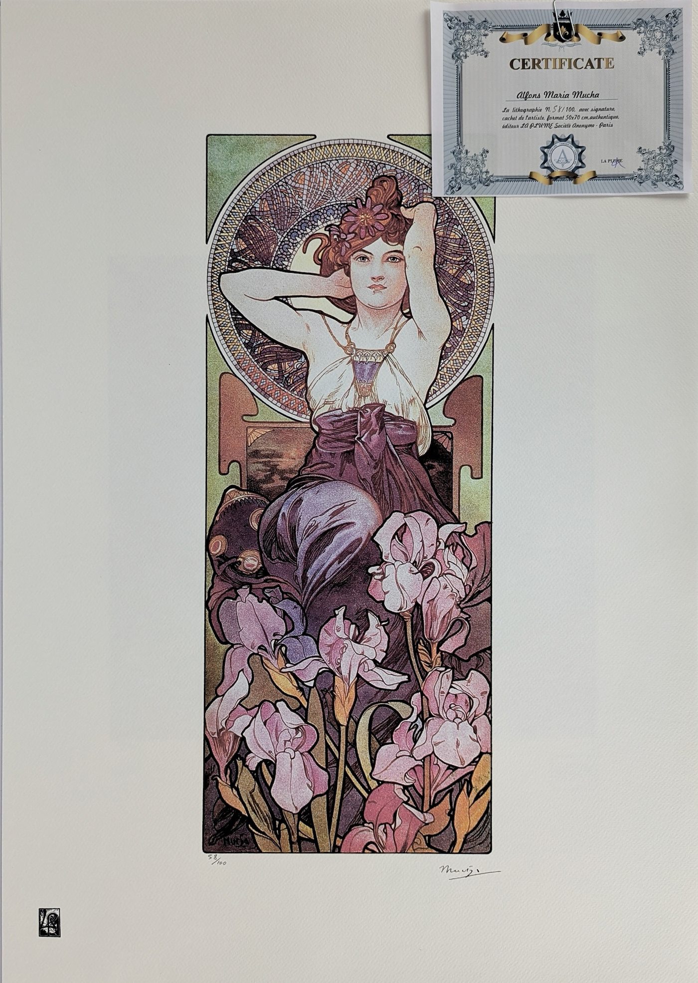 Alfons Mucha - Dívka s kosatci