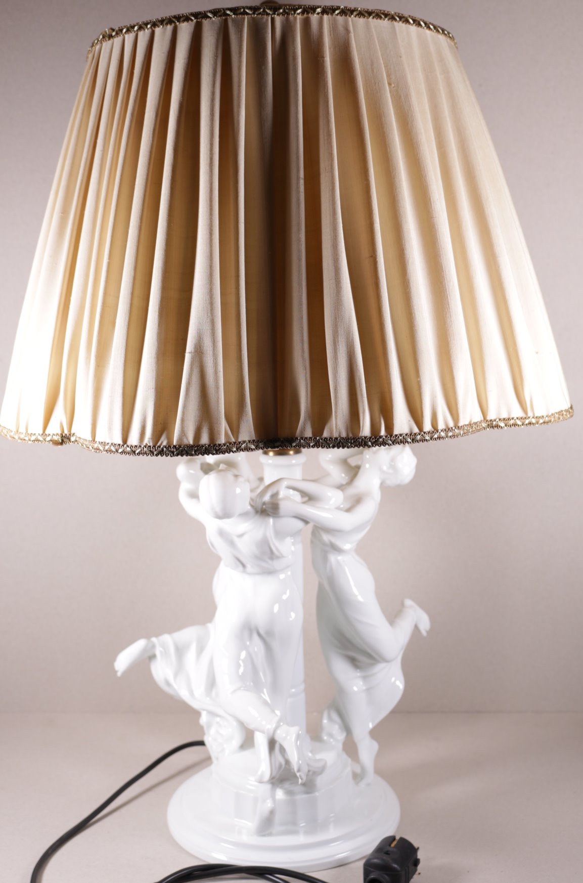 porcelánka Rosenthal - Figurální lampa