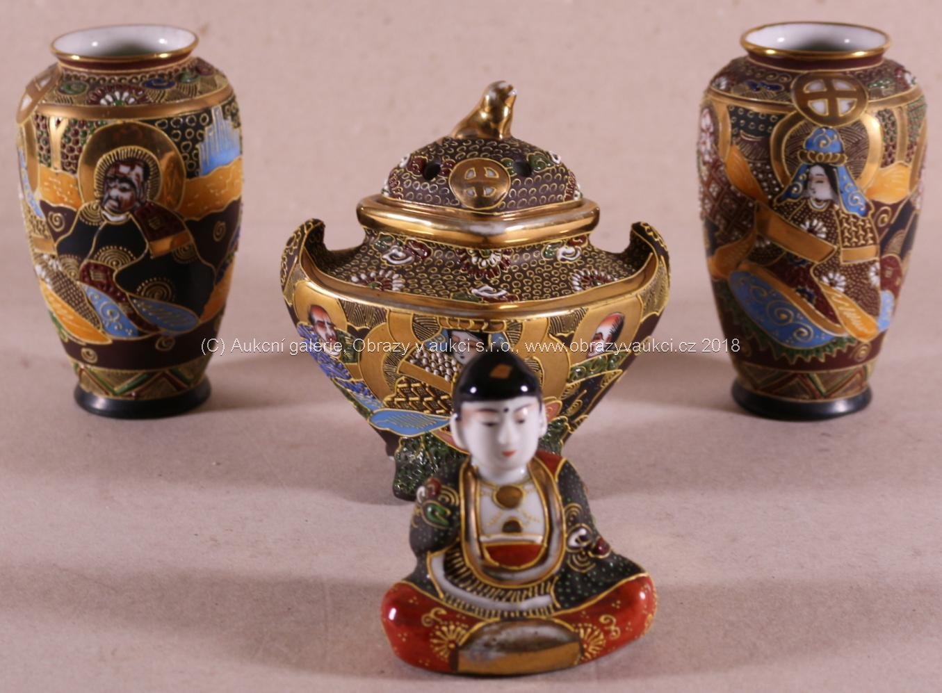 Japonsko 1. třetina 20. stol. - Soubor 4 kusů japonského porcelánu