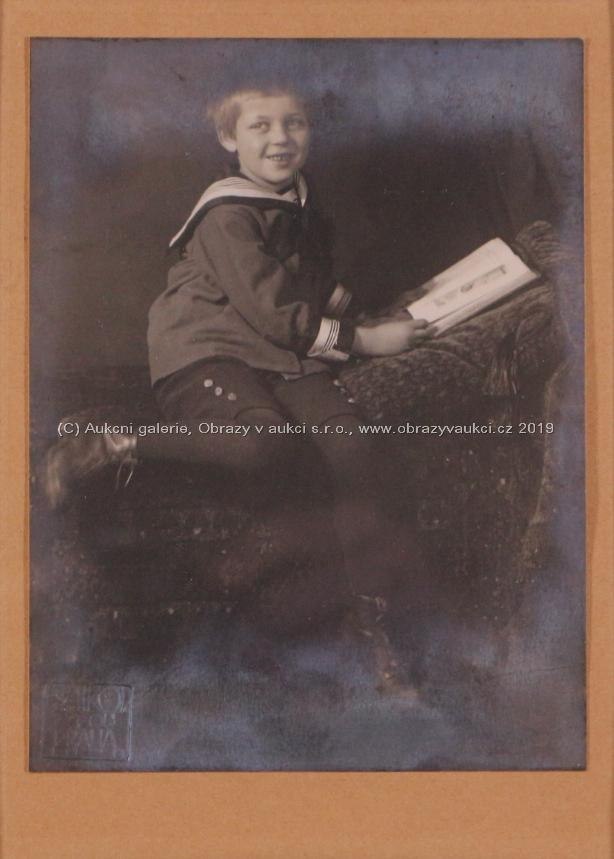 František Drtikol - Chlapec v matroz oblečku