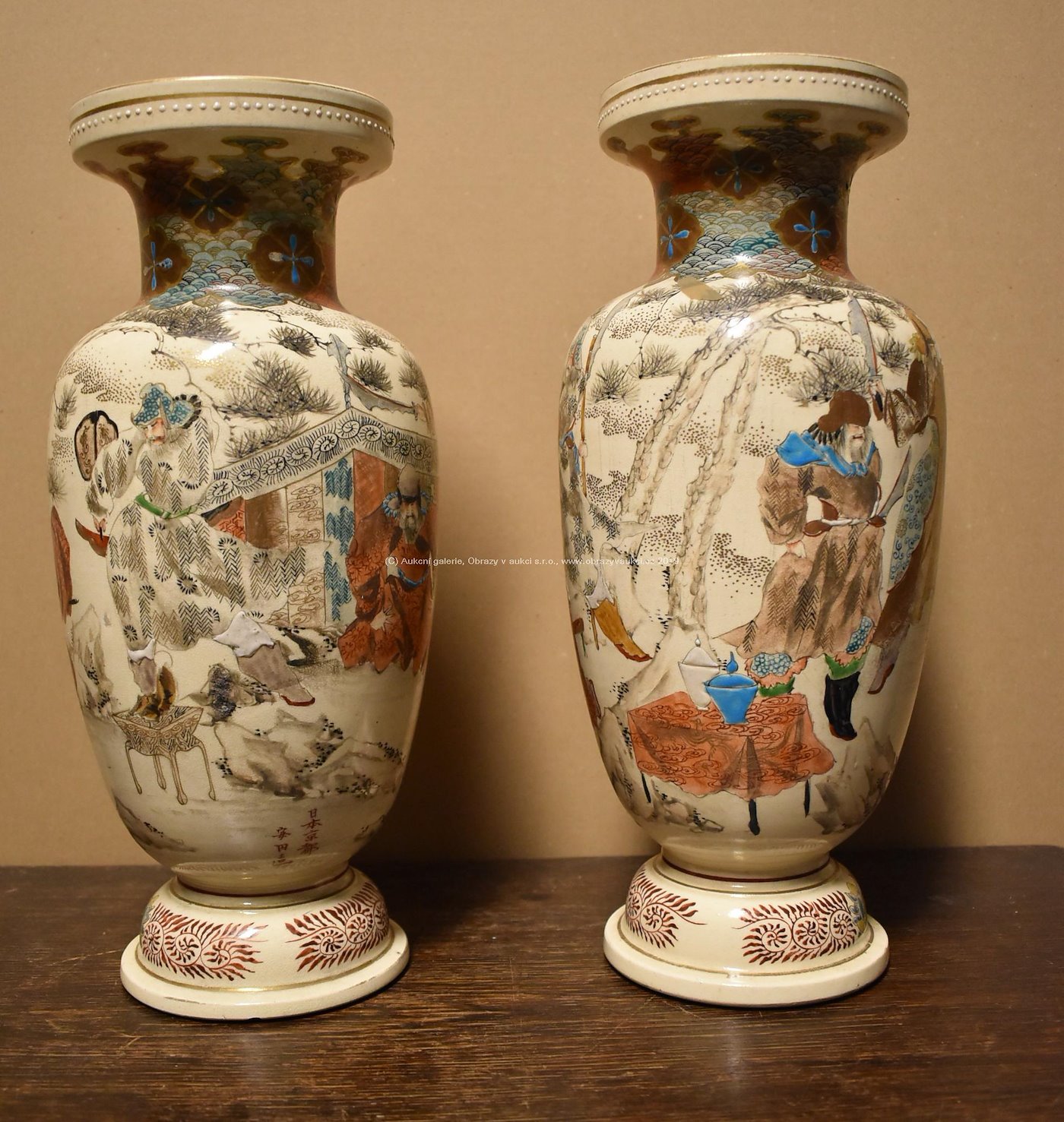 Japonsko 1. pol. 20. stol. - Párové vázy s motivem samurajů