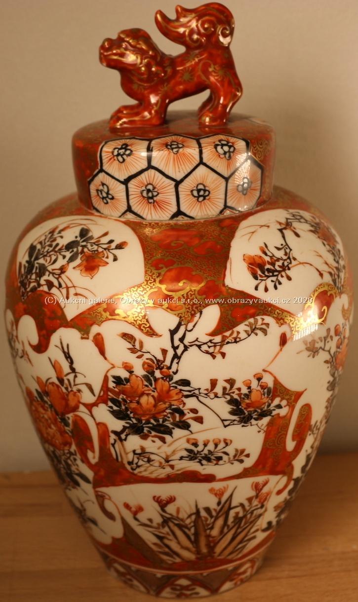 Japonsko, Kutani, 1880-1900 - Váza tvaru zásobnice cubo