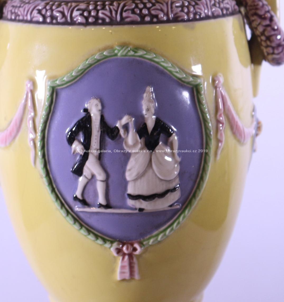 značeno Eichwald - Žlutá váza s galantním párem