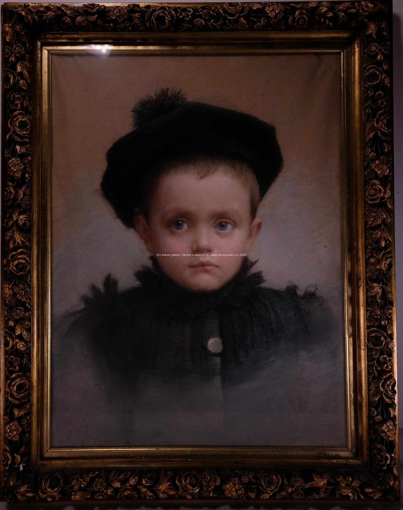 monogramováno nečitelně - Portrét malého chlapce
