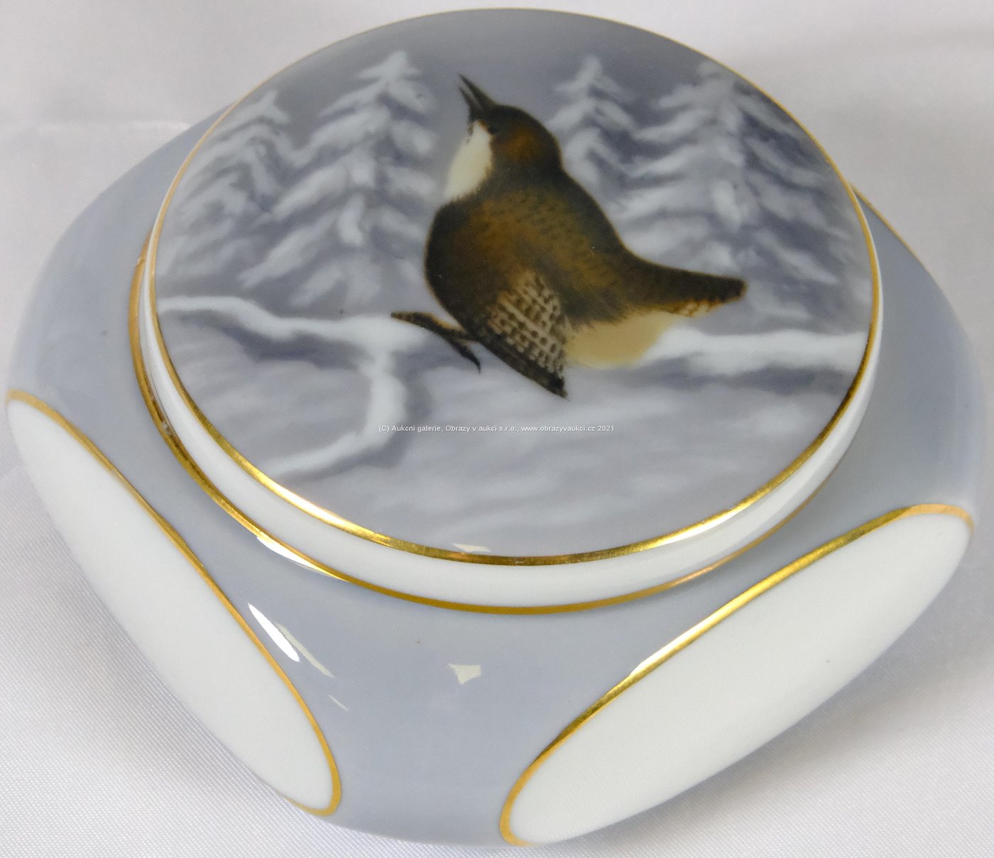 porcelánka Fraureuth - Dóza s ptáčkem