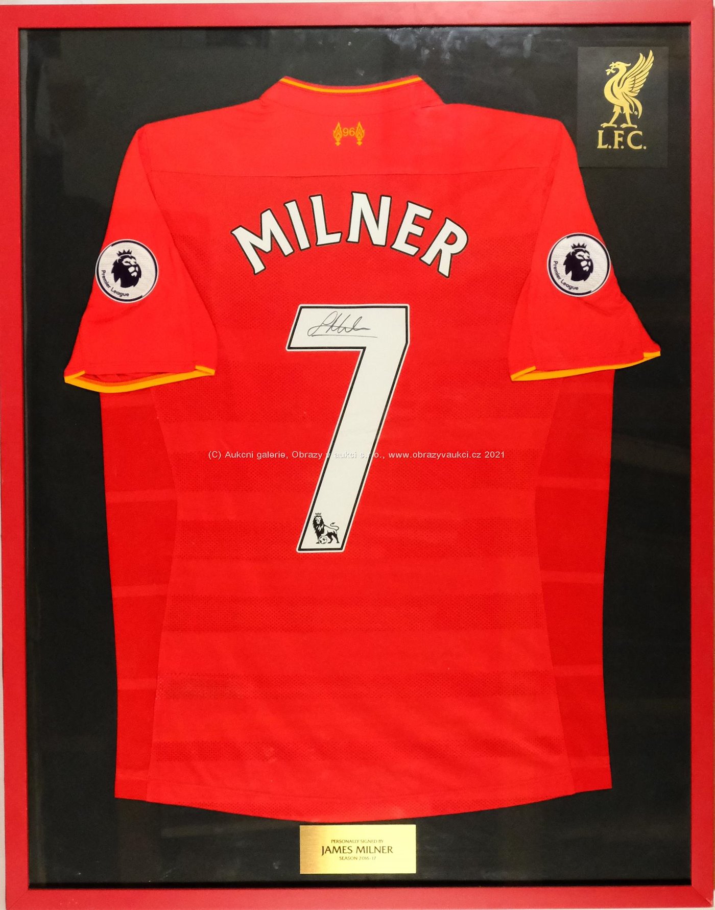 .. - Zarámovaný dres Jamese Milnera - Liverpool s podpisem
