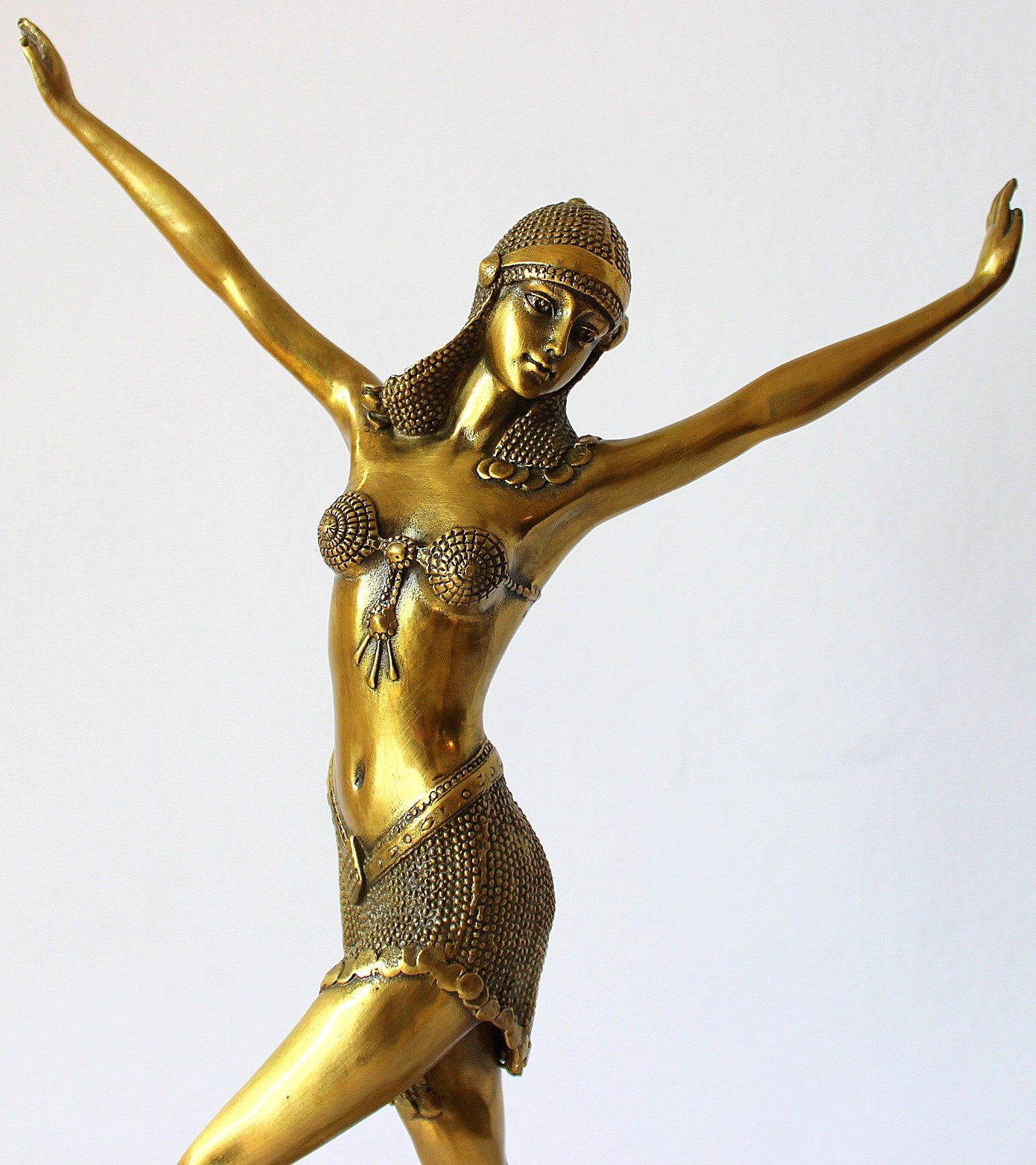 Demetre Haralamb Chiparus - Palmyra Dancer