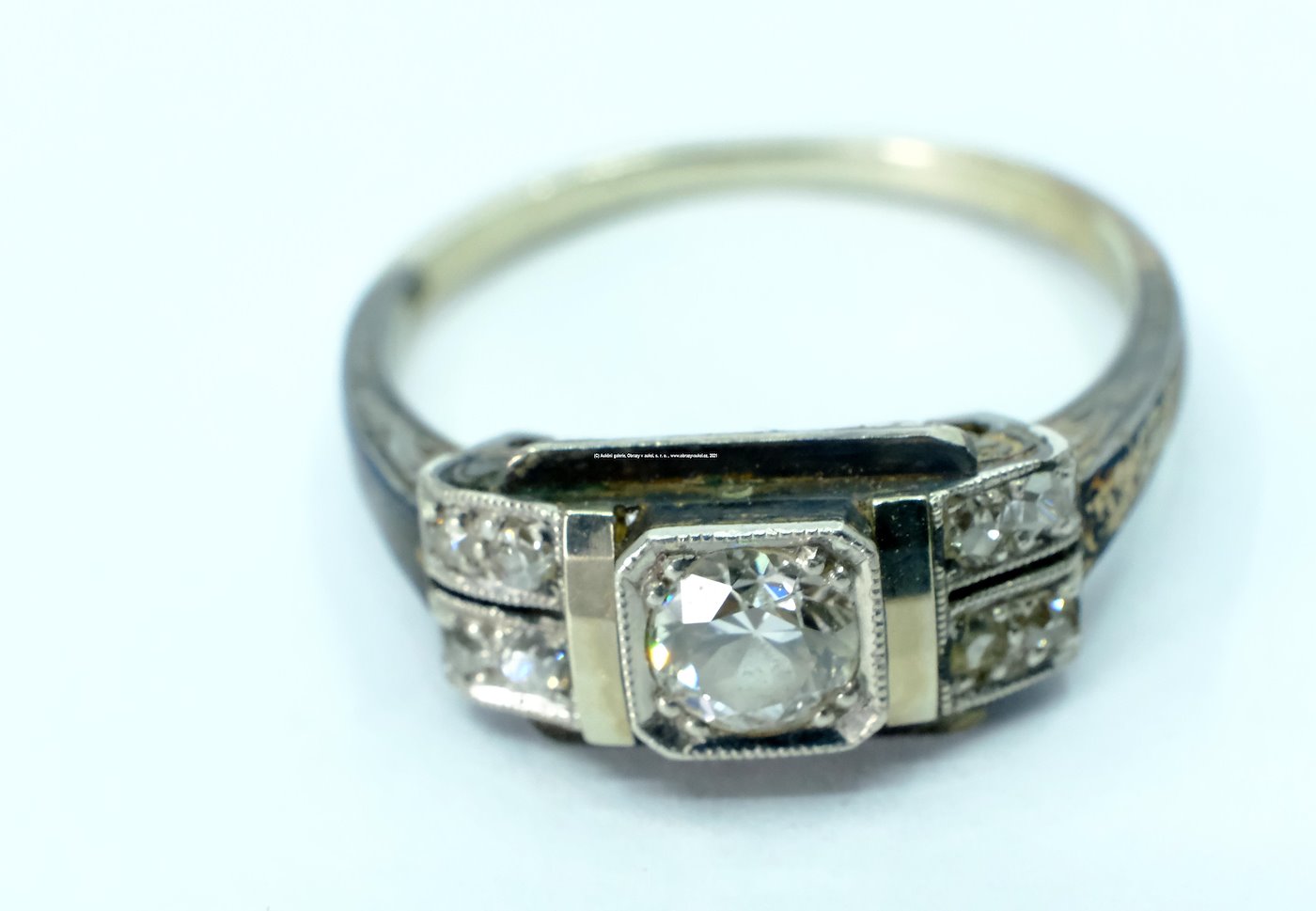 .. - Prsten, zlato 585/1000, hrubá hmotnost 3,20 g