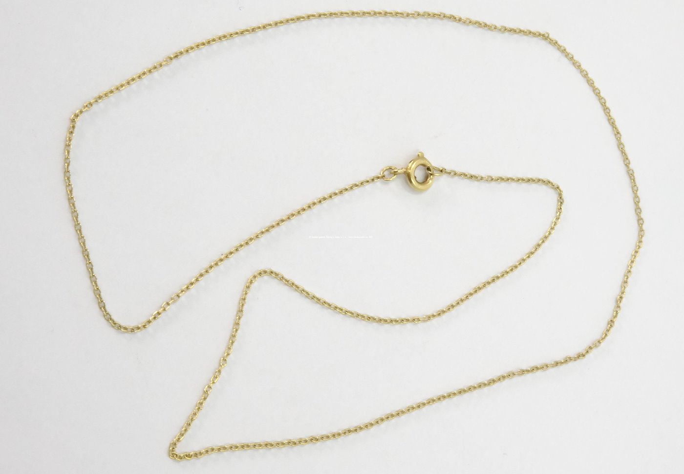 .. - Řetízek, zlato 585/1000, značeno platnou puncovní značkou čejka, hrubá hmotnost 1,70 g