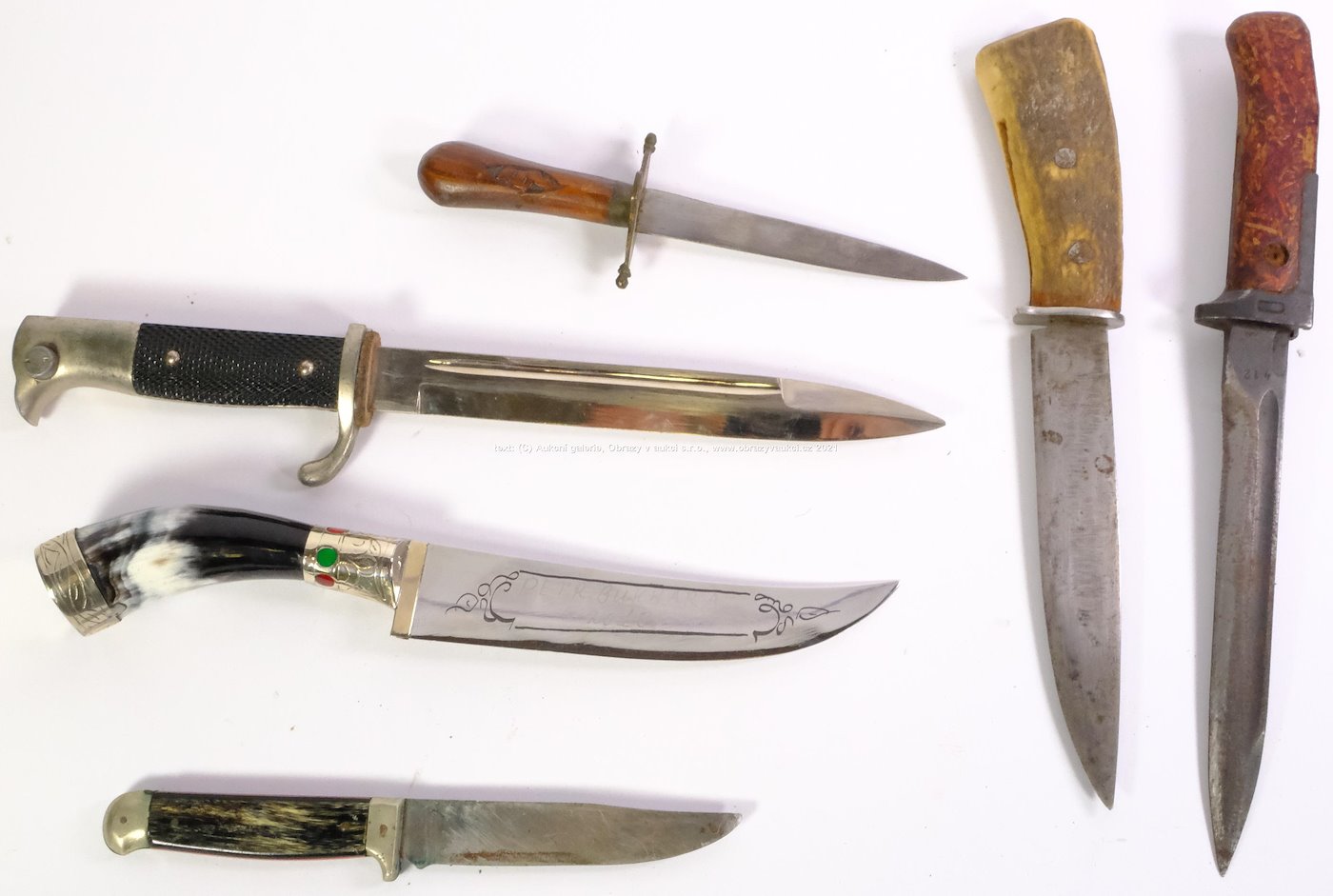 20. století - Konvolut 4 loveckých nožů a dvou bodáků