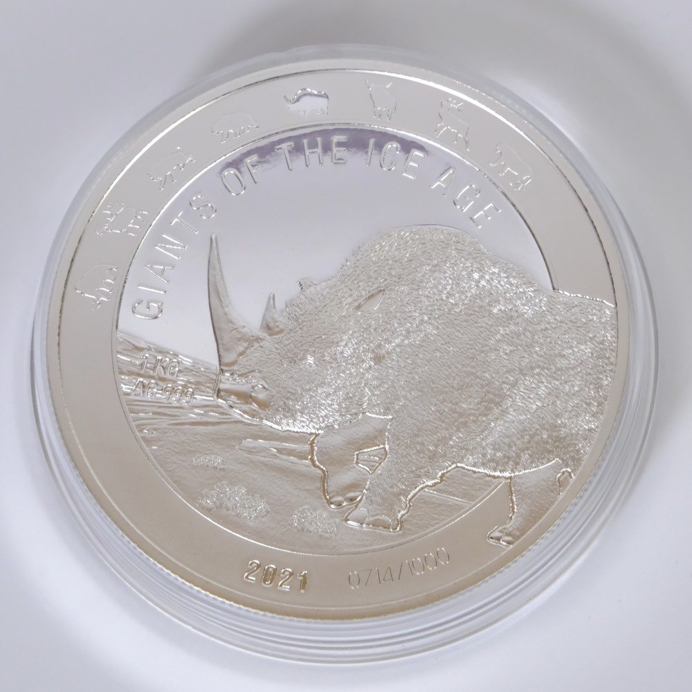 Neznámý autor - 1 kilogramová NOSOROŽEC stříbrná mince 2021 certifikát č.714. Stříbro 999,9/1000, hrubá hmotnost 1000g