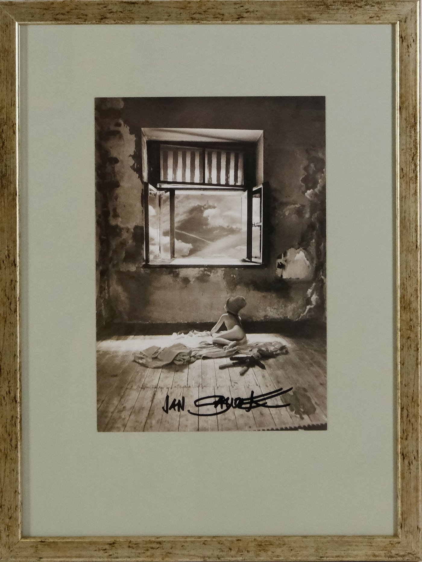 Jan Saudek - Dítě pod oknem