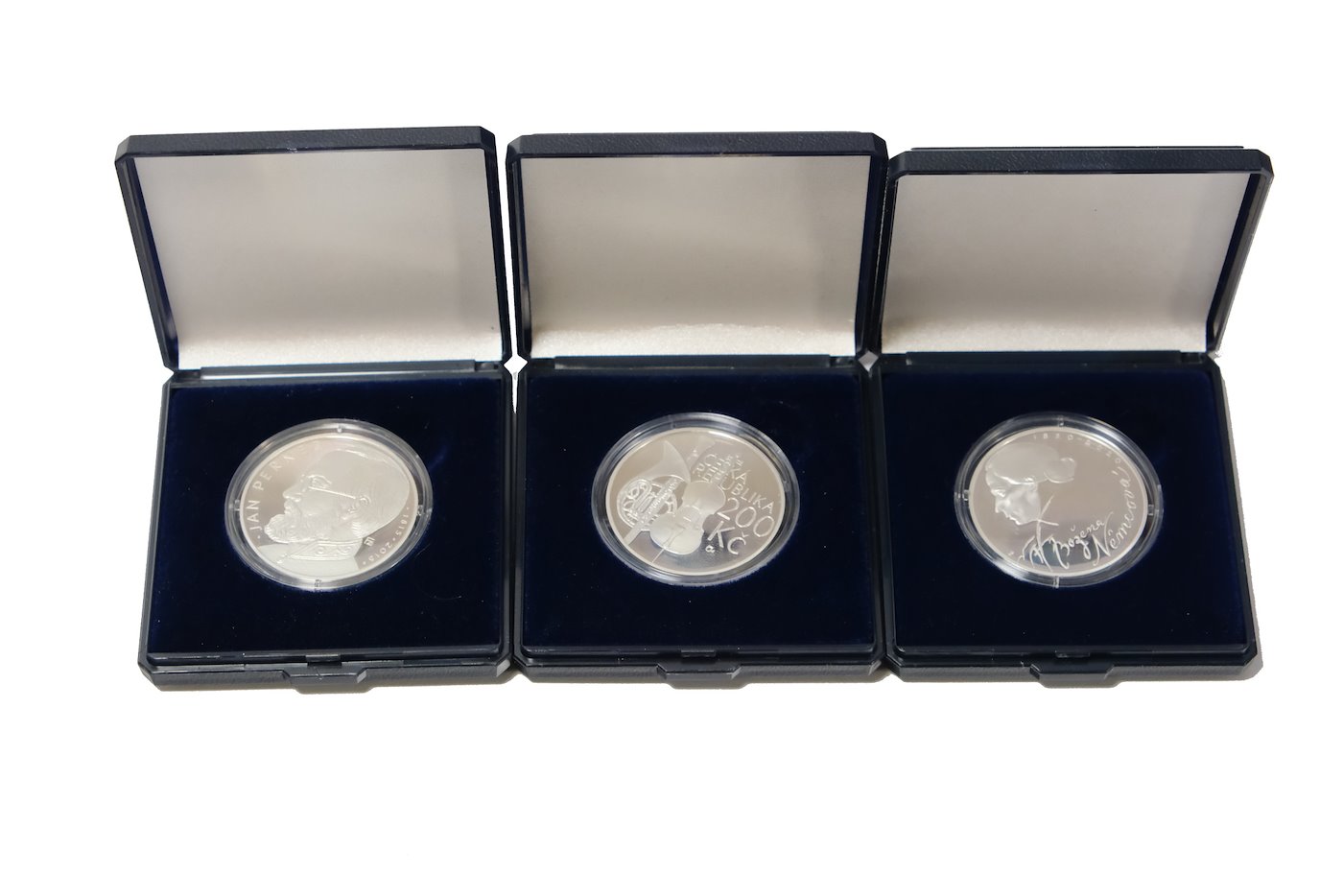 Mince - Konvolut 3 stříbrných investičních mincí v PROOF kvalitě, stříbro 3x 925/1000. Hrubá hmotnost 3x 13g