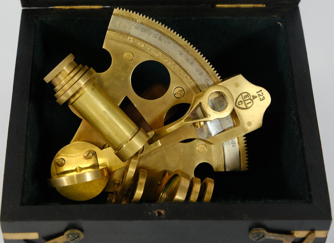 západní Evropa kolem roku 2000 - Námořní sextant