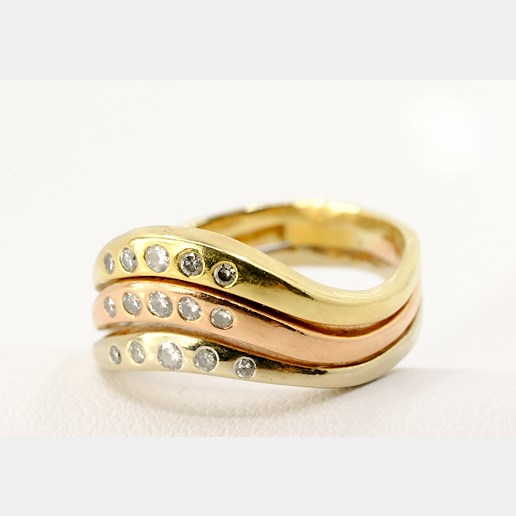 .. - Prsten s diamanty, zlato 585/1000, hrubá hmotnost 5,30 g