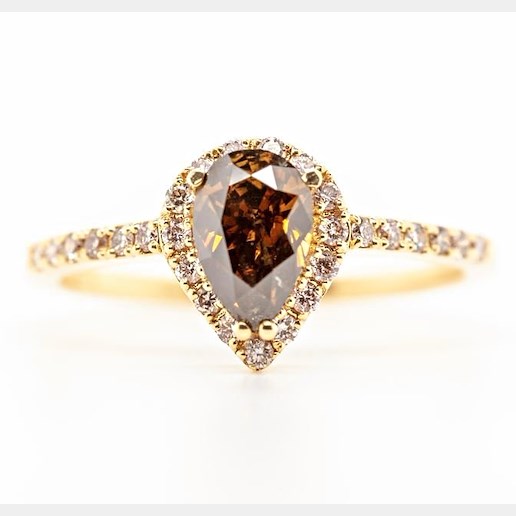.. - Luxusní prsten s 1,31 ct Diamanty, zlato 585/1000, hrubá hmotnost 2,25g.