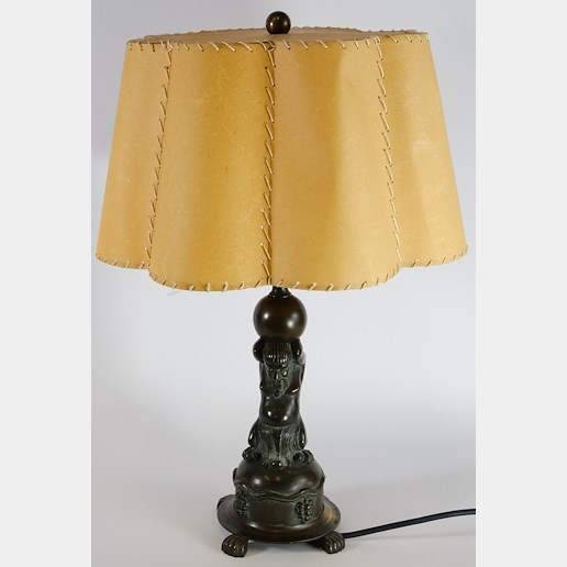 Evropa po roce 1920 - Stolní lampa s figurálním motivem tritona