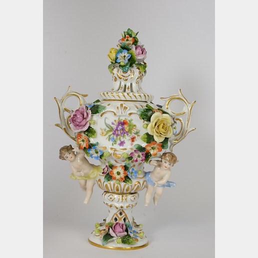 Sitzendorf - Dekorativní váza s figurálním motivem