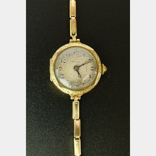 .. - Dámské hodinky náramkové, zlato 580/1000, hrubá hmotnost 12,46 g