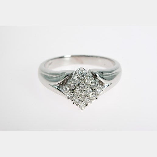 .. - Prsten s diamanty, zlato 750/1000, hrubá hmotnost 7,25 g