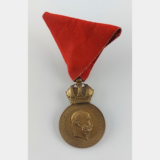 .. - Signum Laudis vojenská záslužná medaile s civilní stuhou, 