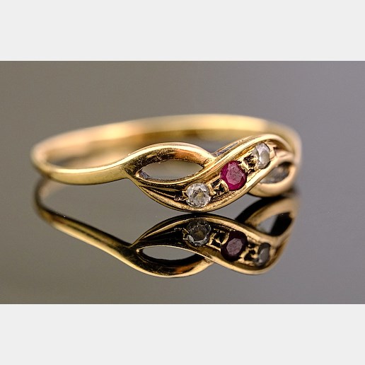 .. - Prsten s rubínem a zirkony, zlato 565/1000, hrubá hmotnost 1,00 g