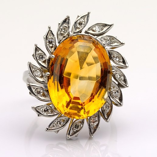 .. - Prsten s diamanty a citrínem, zlato 750/1000, hrubá hmotnost 10,80 g