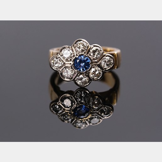.. - Prsten s diamanty 1,04 ct a safírem 0,35 ct, zlato 585/1000, značeno platnou puncovní značkou "labuť", hrubá hmotnost 8,50 g