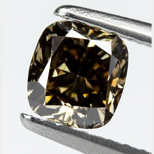 .. - Investiční diamant, Nat. Fancy Deep Yellowish Brown, Natural brilliant, 0,64 ct