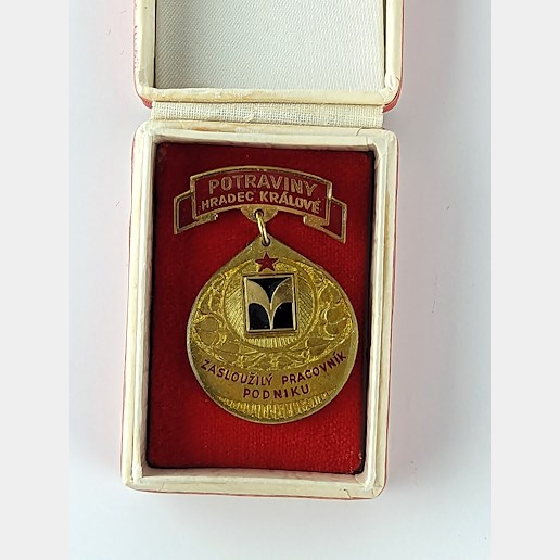 .. - ČSSR dobové medaile ze 70-80 tých let v etuiích