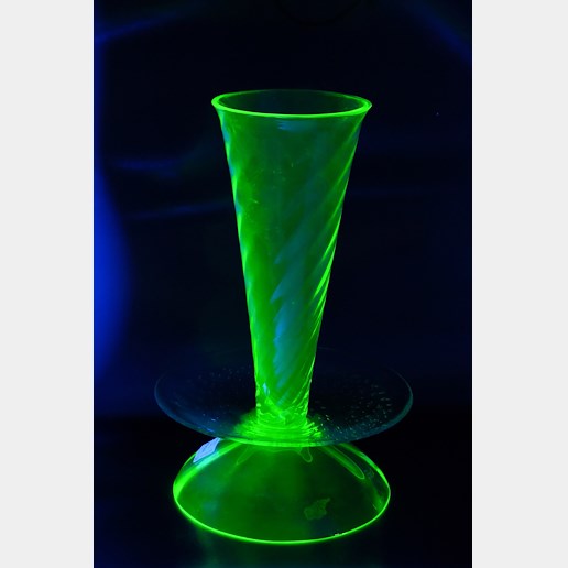 Bořek Šípek - Váza z uranového skla
