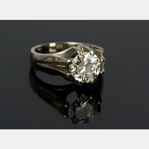 .. - Prsten s diamantem 2,36 ct, zlato 750/1000, značeno platnou puncovní značkou "kohout", hrubá hmotnost 9,10 g