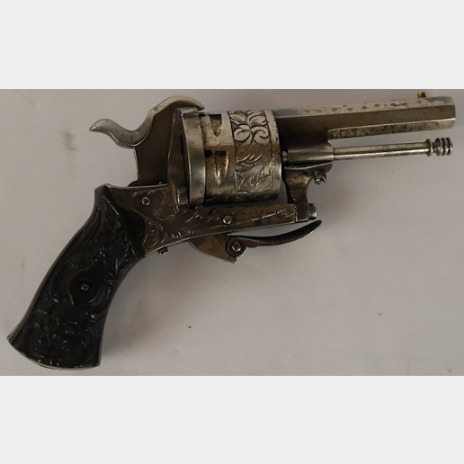 Evropa, před rokem 1890 - Zdobený revolver Lefaucheux