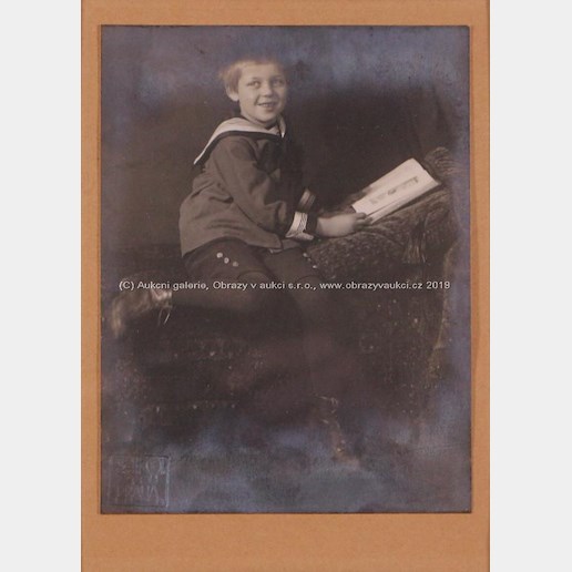 František Drtikol - Chlapec v matroz oblečku