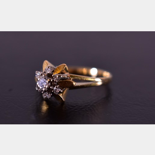 . - Briliantový prsten, zlato 750/1000, hrubá hmotnost 5,59g