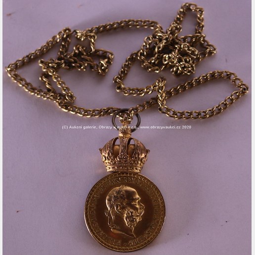 . - Vojenská záslužná medaile Signum Laudis F. J. I. - zlacený bronz