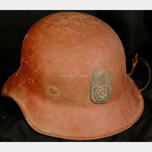 Německo po roce 1939 - Hasičská helma 2. světová válka