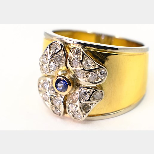 .. - Briliantový prsten, zlato 750/1000, hrubá hmotnost 10,21 g