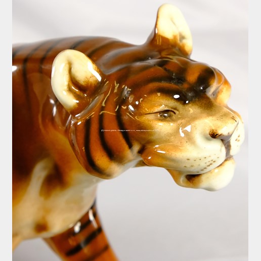pravděpodobně porcelánka Royal Dux - Velký tygr - VELKÉ