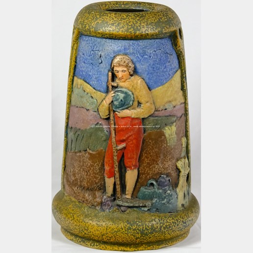 značeno Amphora - Váza s motivem polních prací