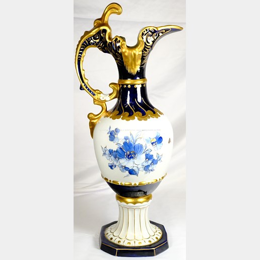 značeno Royal Dux - Zlacená ručně malovaná váza
