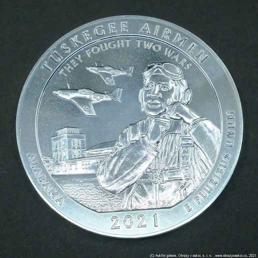 Neznámý autor - Stříbrná 5 Uncová mince 1/4 USD 2021 USA TUSKEGEE AIRMEN. Stříbro 999/1000, hrubá hmotnost 157,2 g